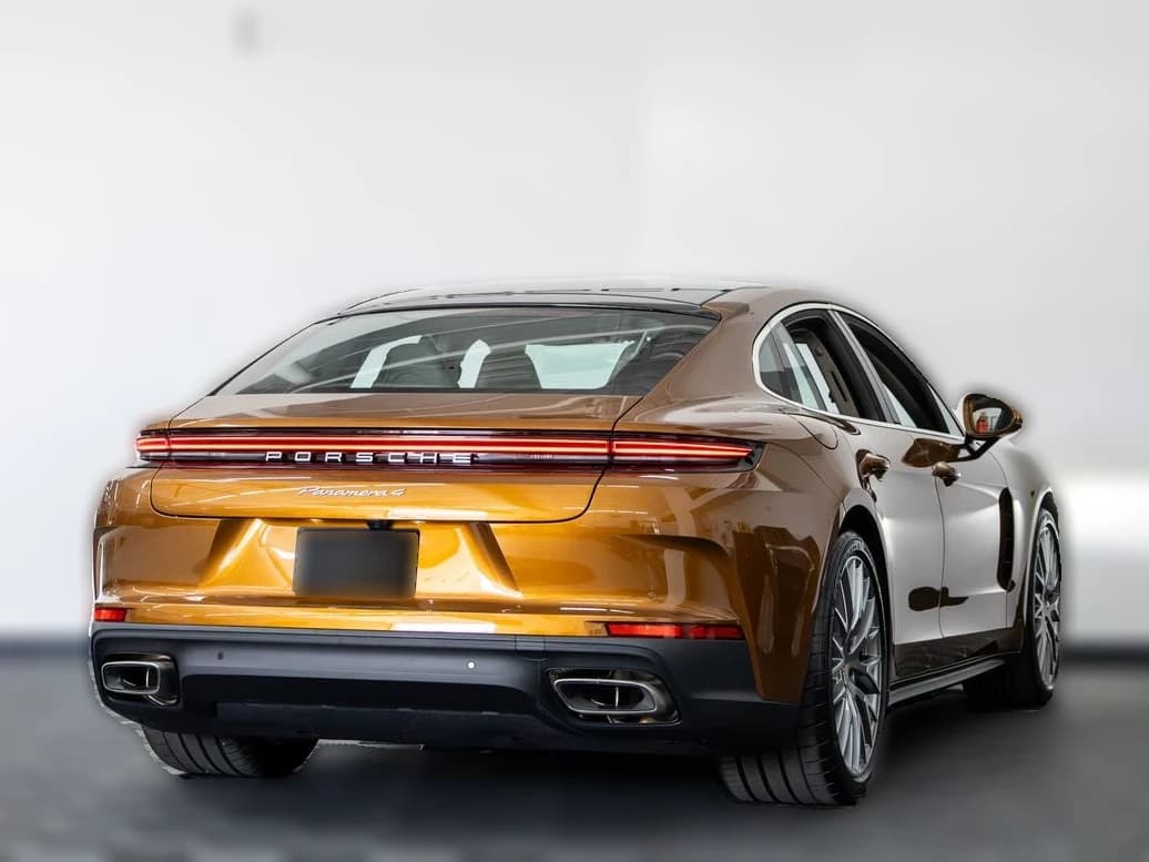 Porsche Panamera 4 AWD 2026 — side view