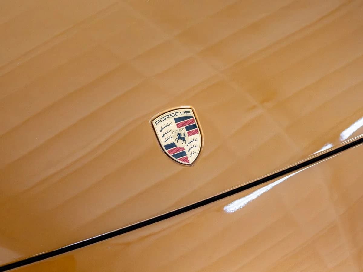 Porsche Panamera 4 AWD 2026 — side view