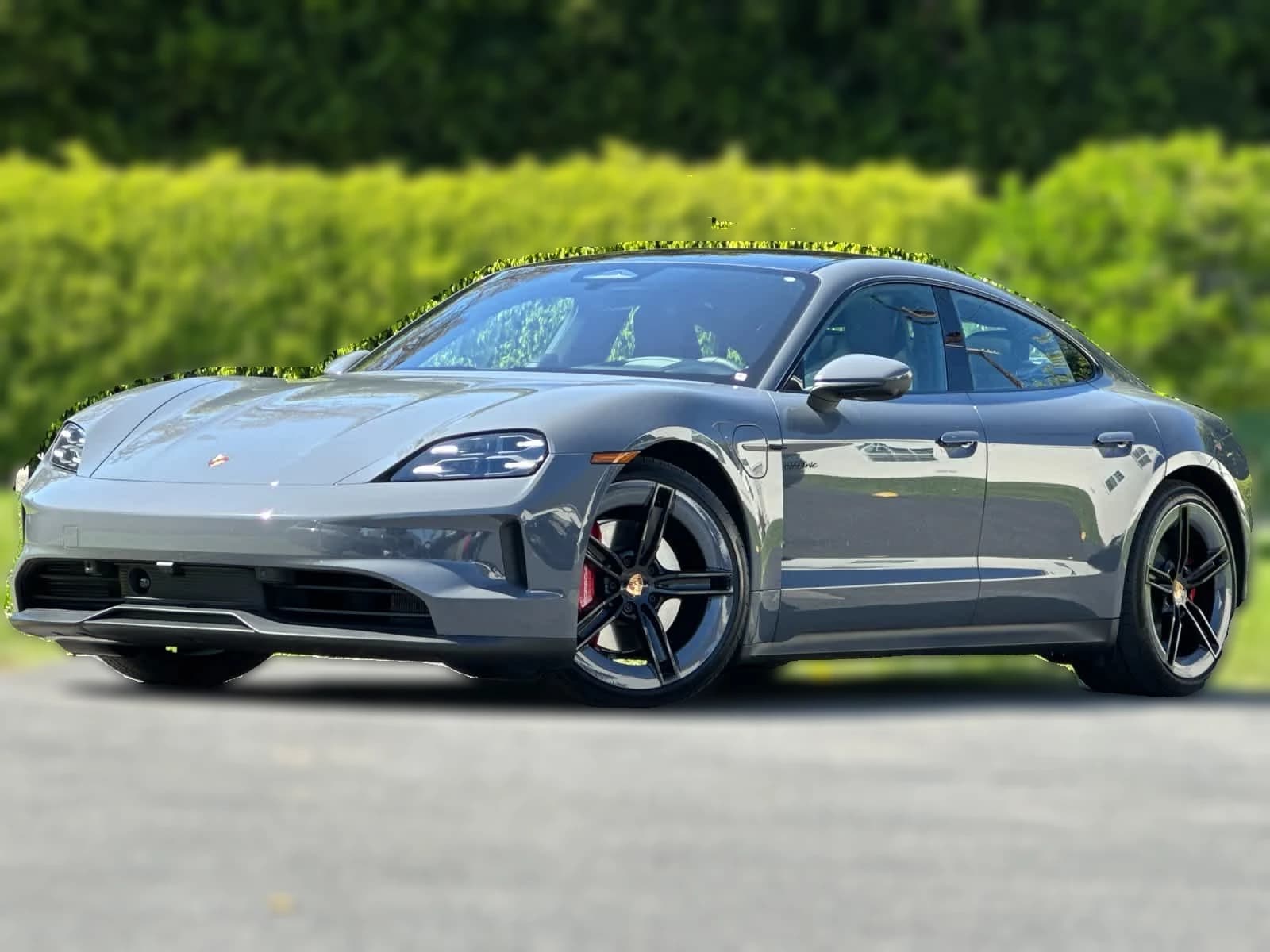 Porsche Taycan 4S AWD 2026 — side view