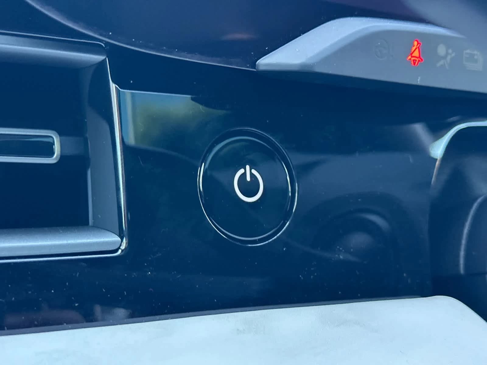 Porsche Taycan 4S AWD 2026 — side view