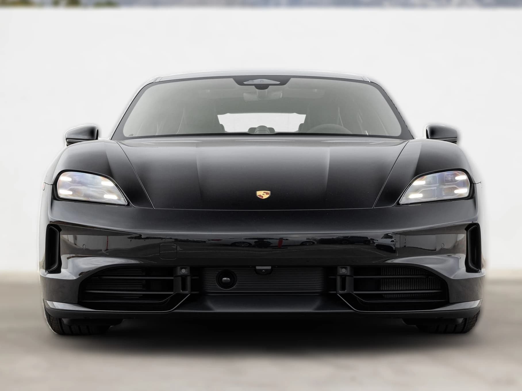 Porsche Taycan 4S AWD 2026 — side view