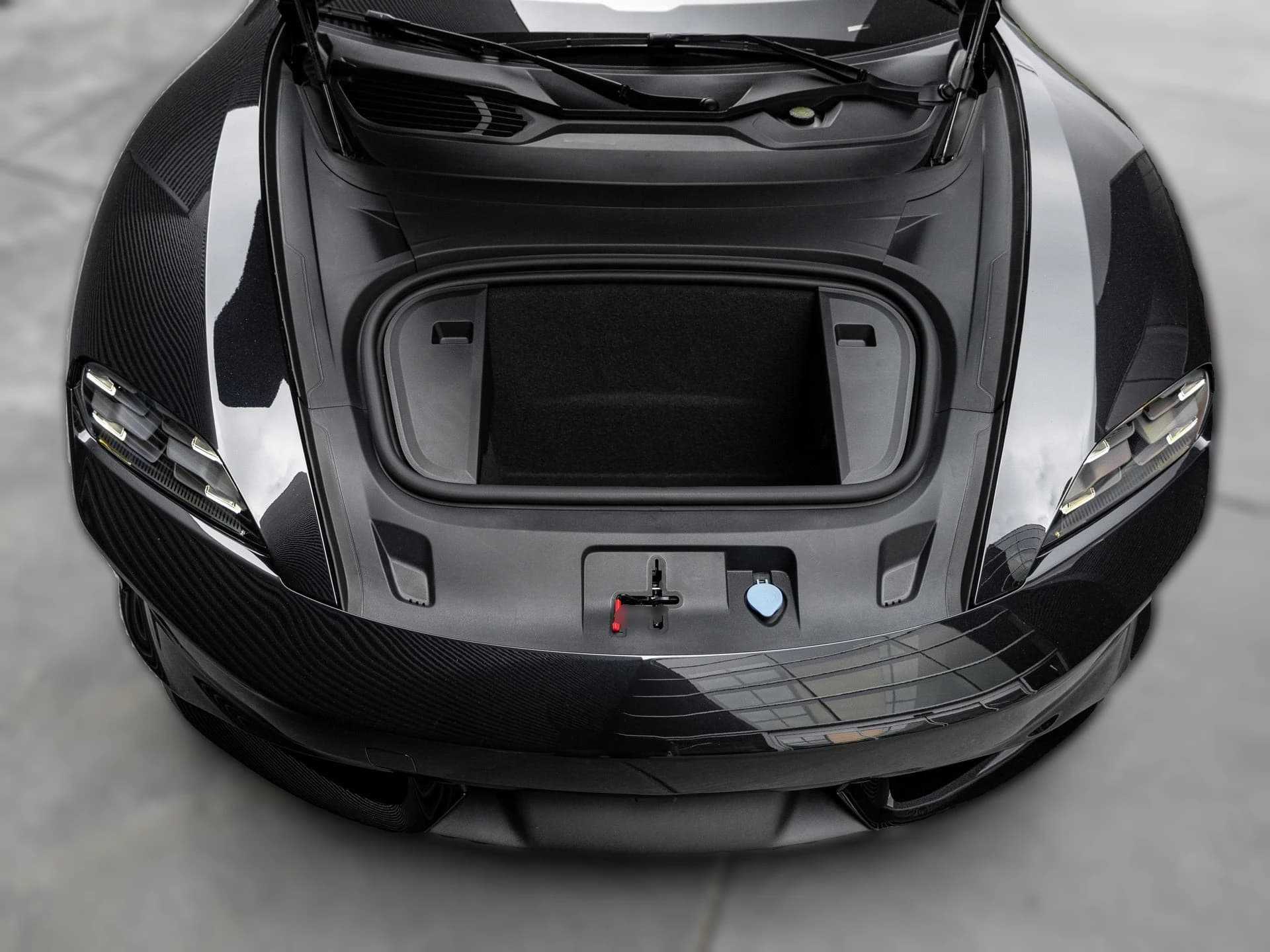 Porsche Taycan 4S AWD 2026 — side view