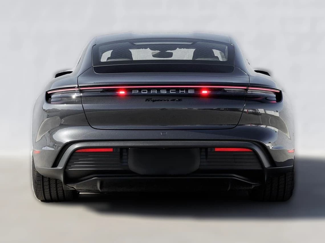 Porsche Taycan 4S AWD 2025 — side view