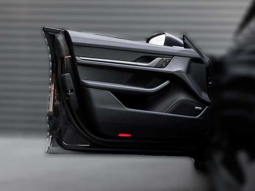 Porsche Taycan 4S AWD 2025 — side view