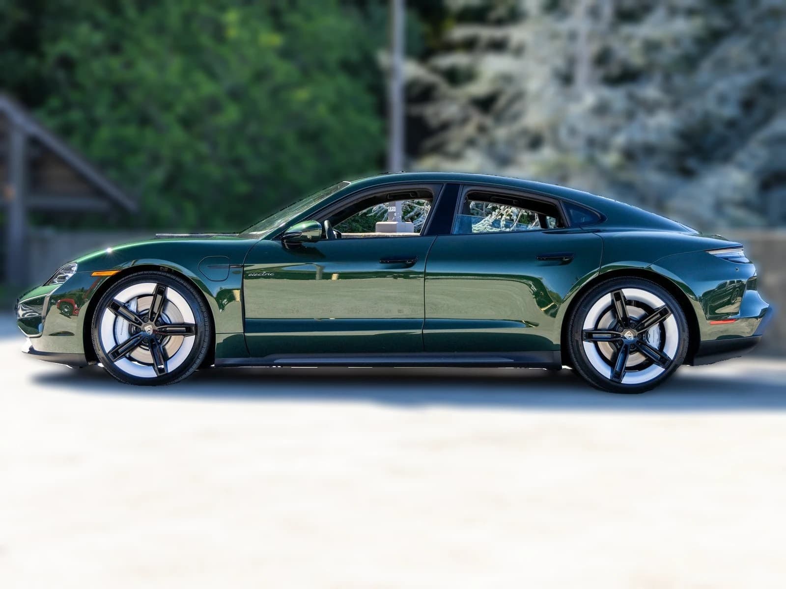 Porsche Taycan Turbo AWD 2026 — side view