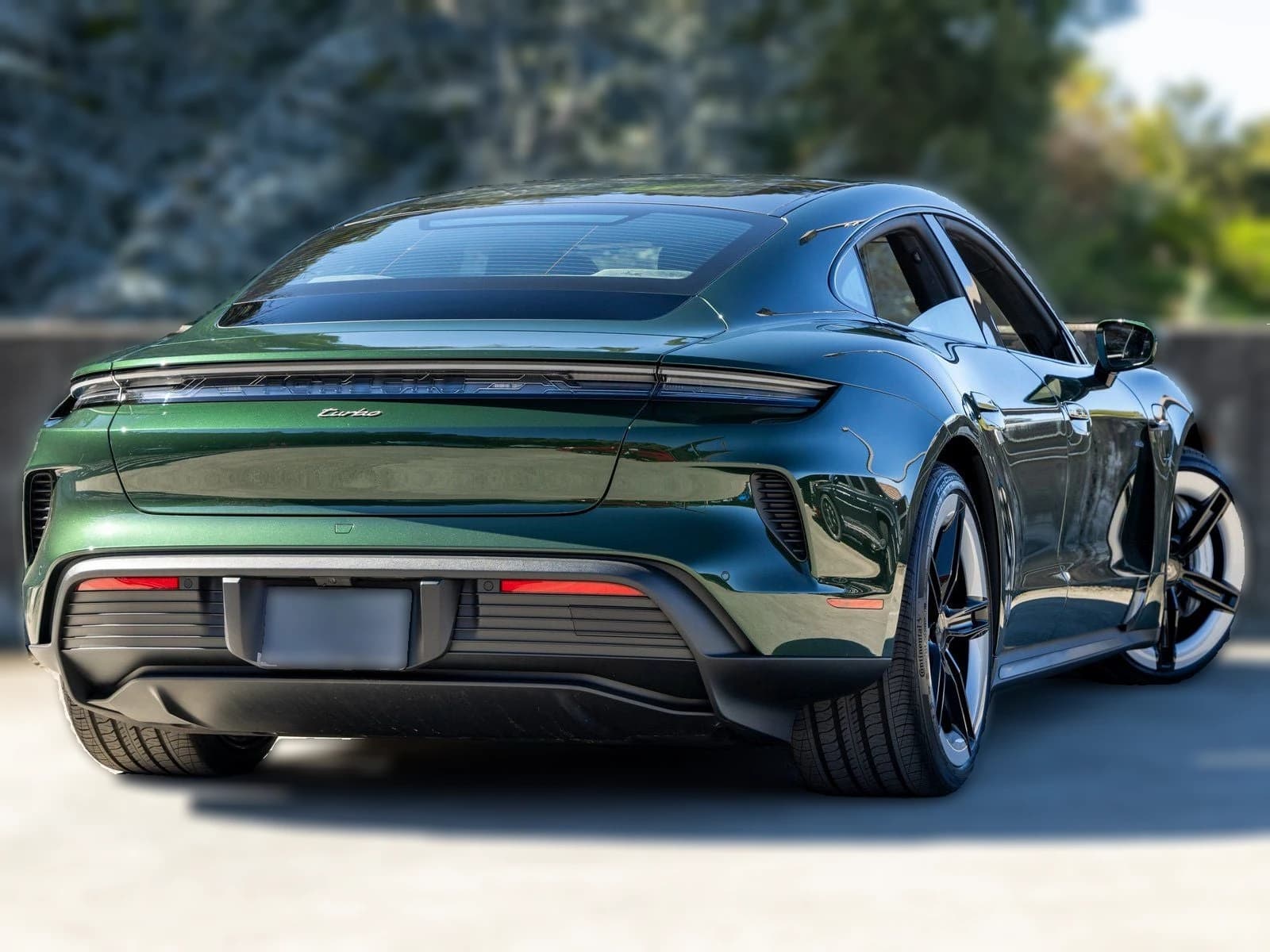 Porsche Taycan Turbo AWD 2026 — side view