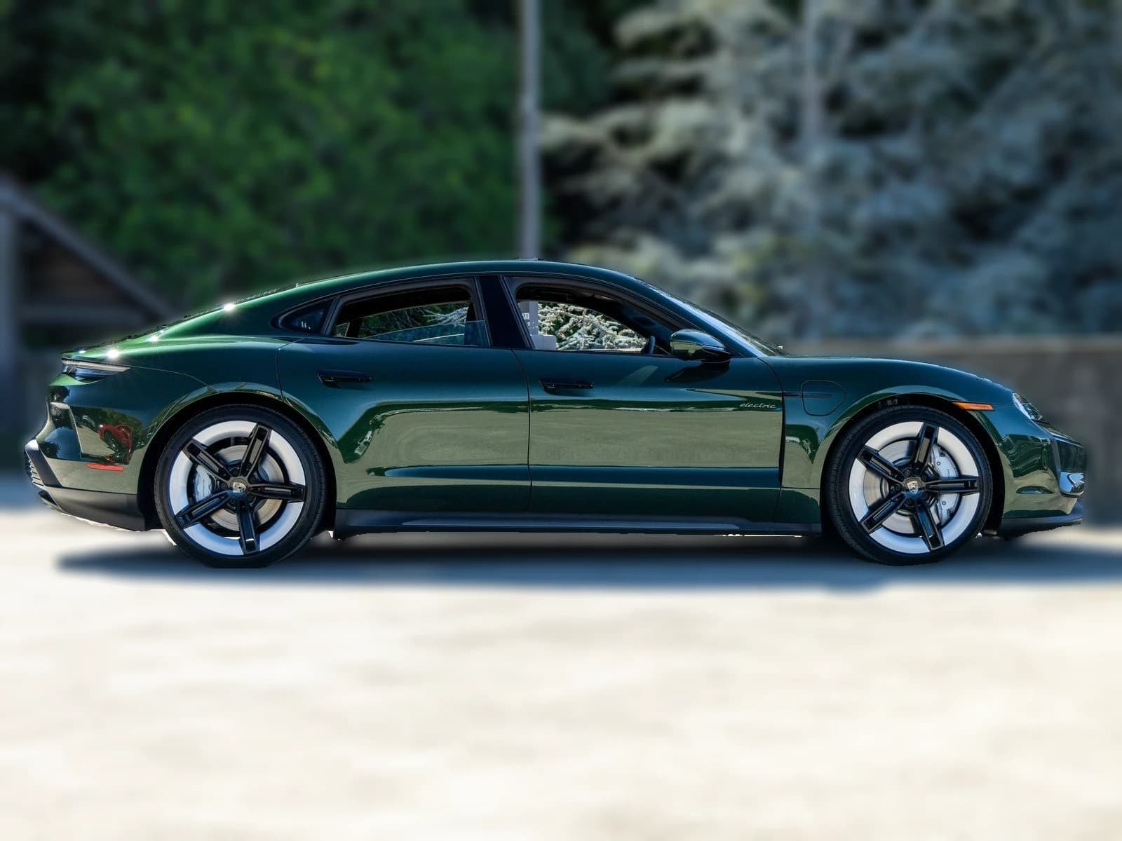 Porsche Taycan Turbo AWD 2026 — side view