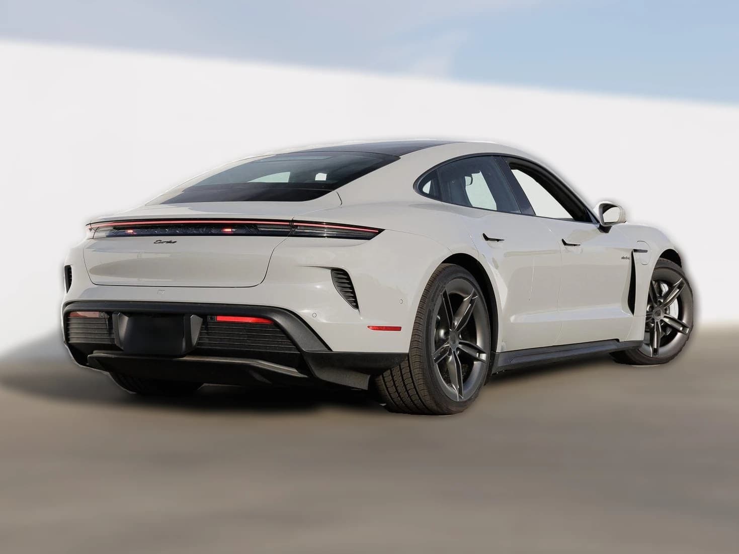 Porsche Taycan Turbo AWD 2025 — side view
