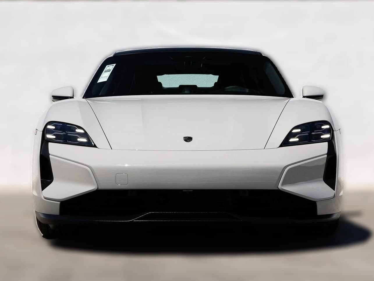 Porsche Taycan Turbo AWD 2025 — side view
