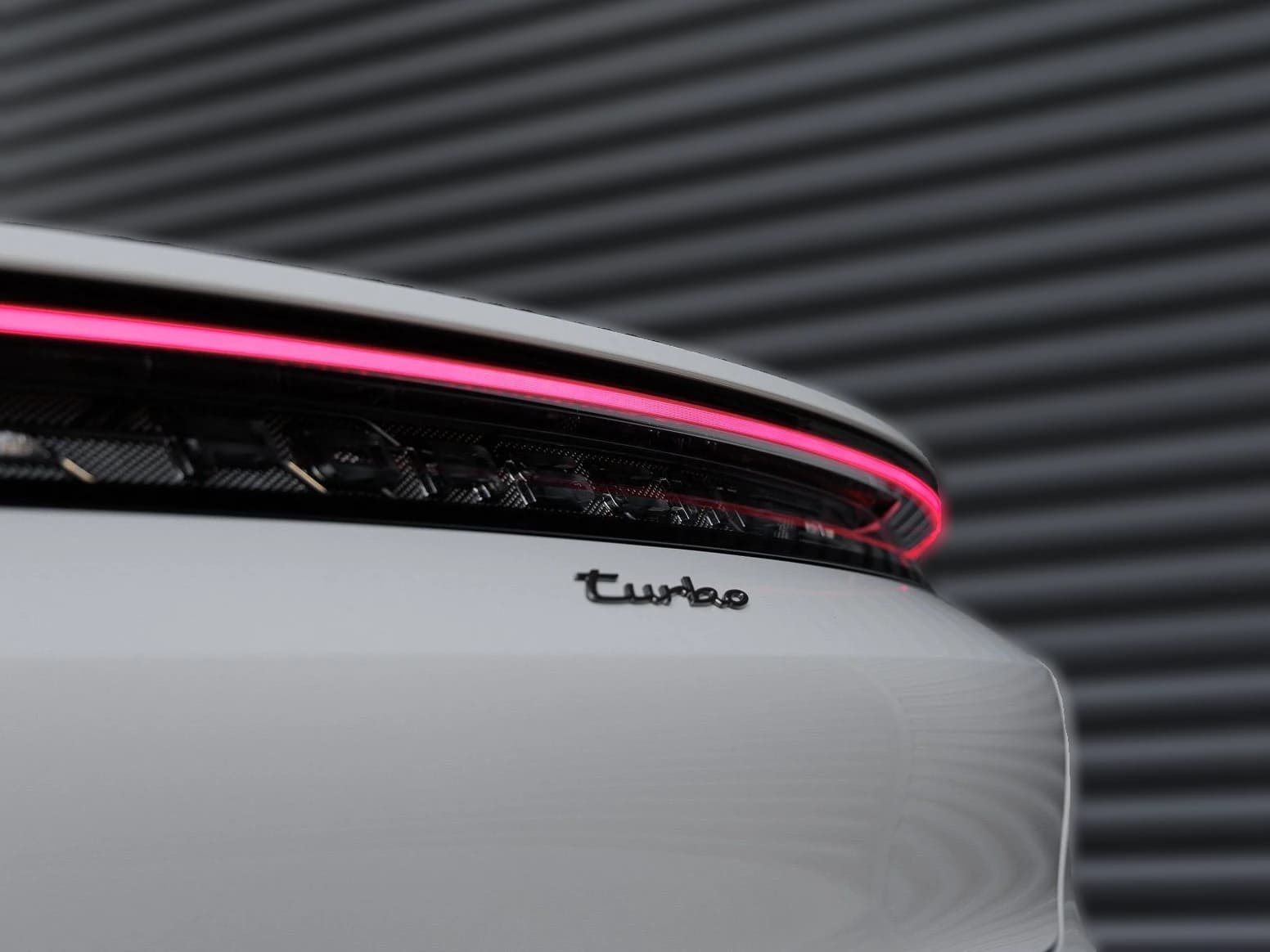 Porsche Taycan Turbo AWD 2025 — side view