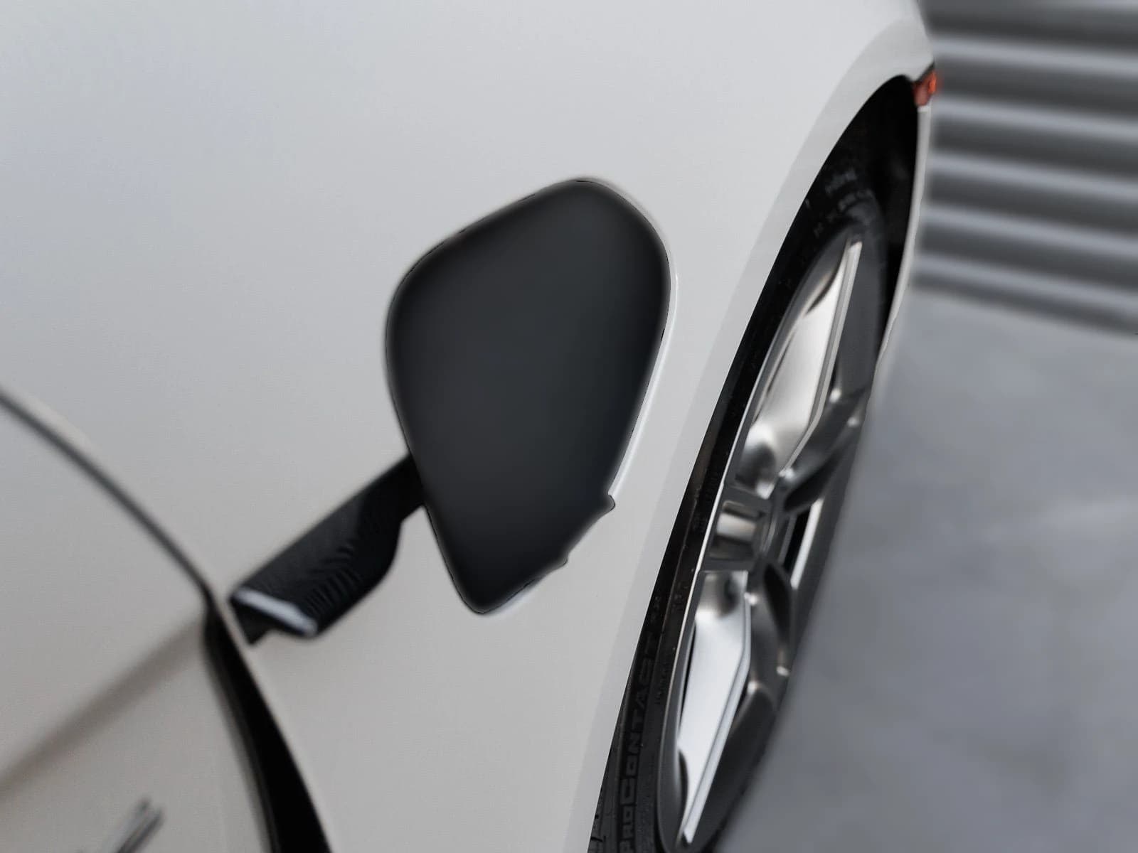 Porsche Taycan Turbo AWD 2025 — side view
