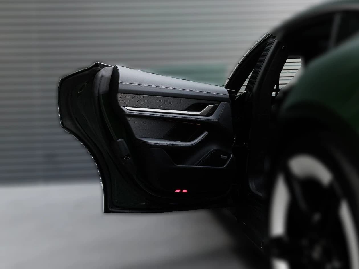 Porsche Taycan Turbo S AWD 2025 — side view