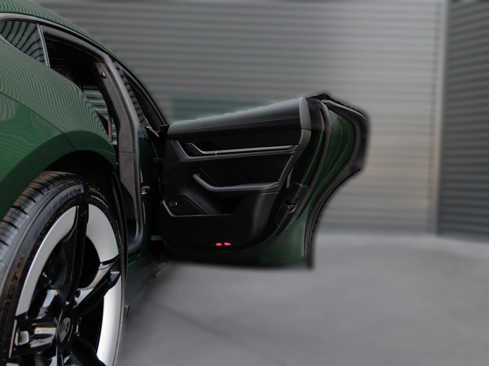 Porsche Taycan Turbo S AWD 2025 — side view