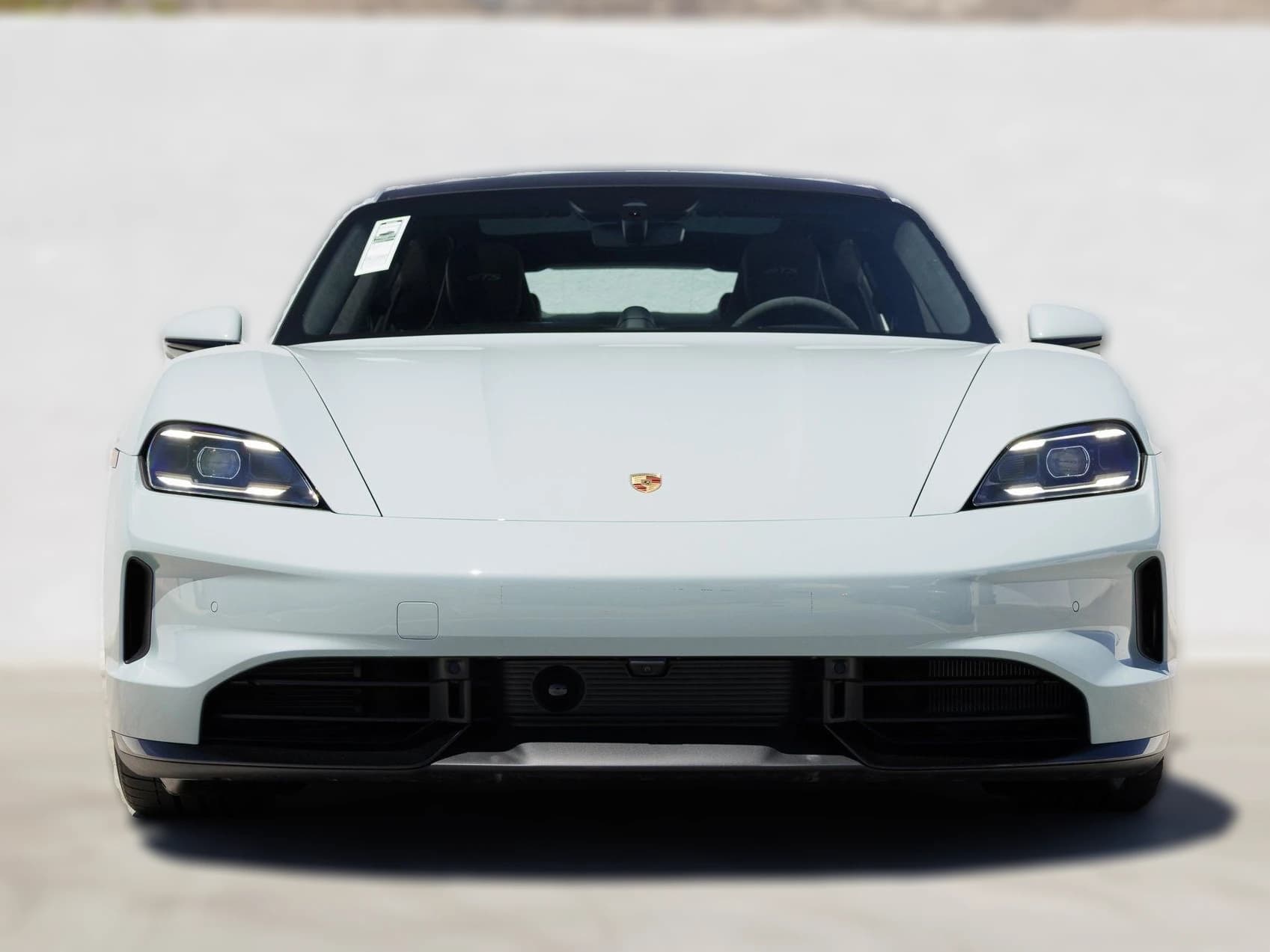 Porsche Taycan GTS AWD 2025 — side view