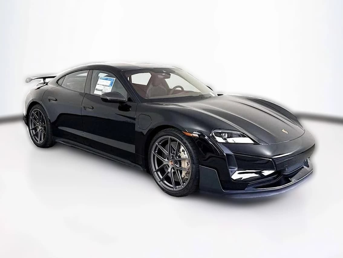 Porsche Taycan Turbo GT AWD w/Weissach Package 2025 — side view