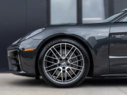 Porsche Panamera 4 E-Hybrid AWD 2026 — side view