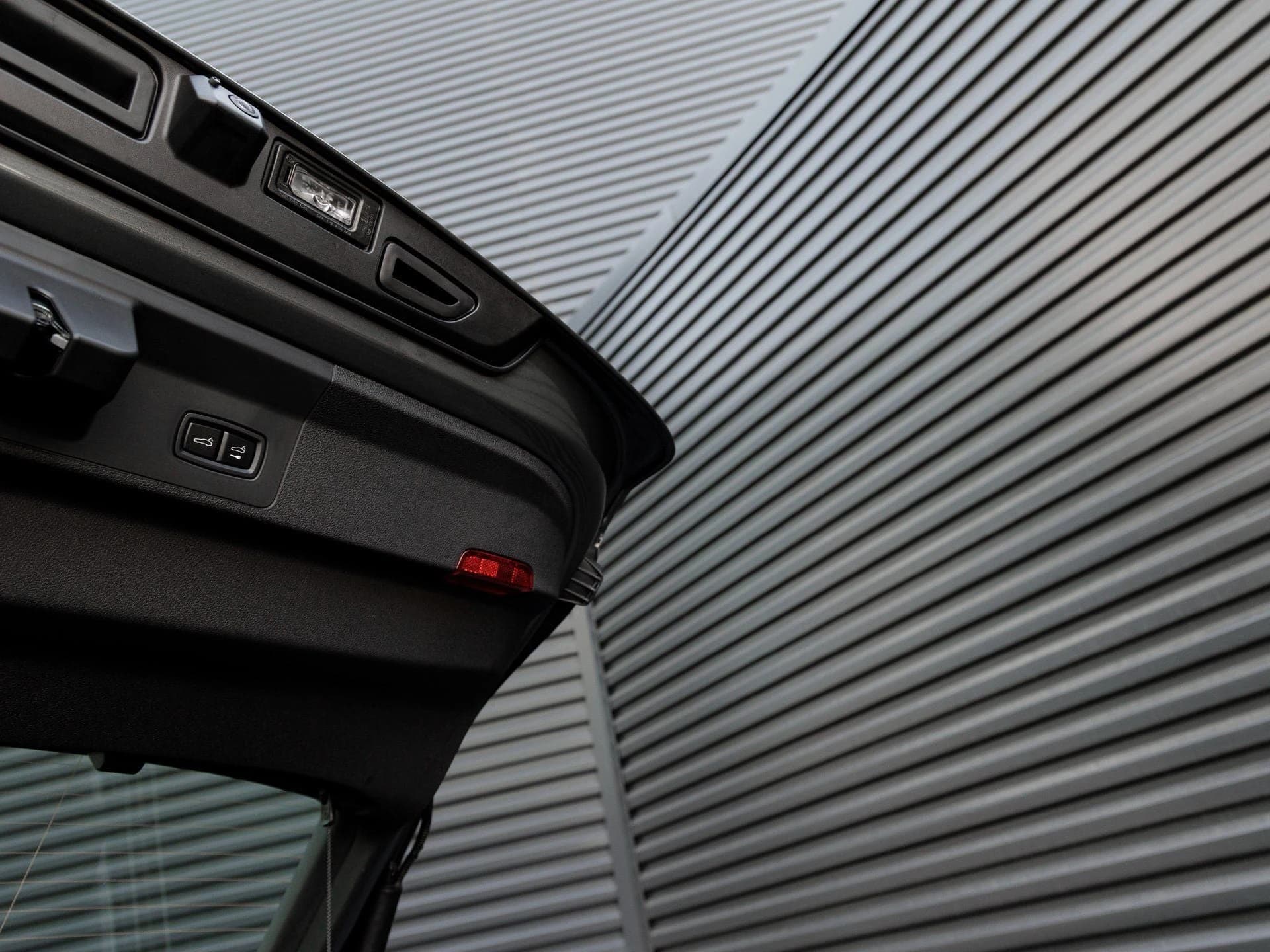 Porsche Panamera Turbo E-Hybrid AWD 2026 — side view