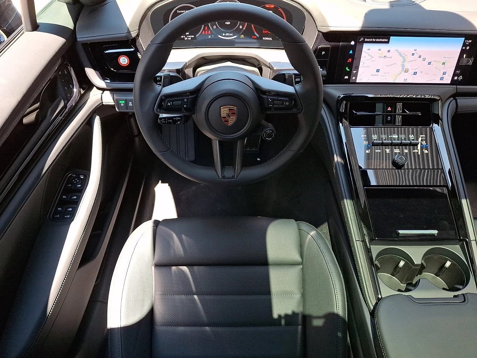 Porsche Panamera GTS AWD 2026 — side view