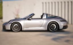 Porsche 911 4 GTS Targa 2027 — side view