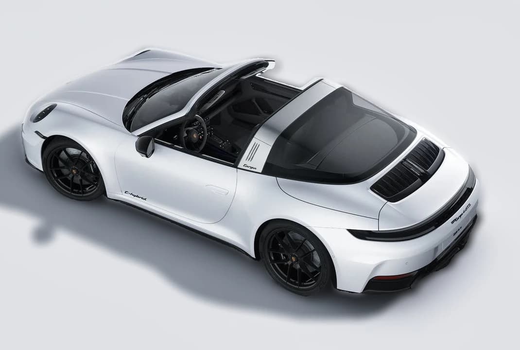 Porsche 911 4 GTS Targa 2027 — side view