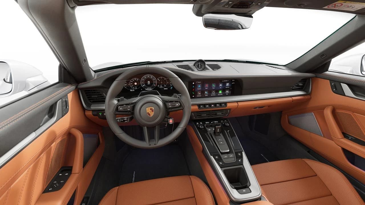 Porsche 911 4S Targa 2026 — side view