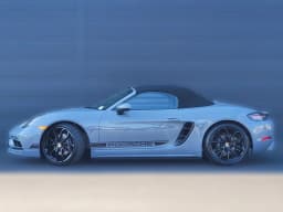 Porsche 718 Boxster Style Edition Roadster 2025 — side view