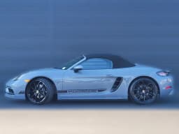 Porsche 718 Boxster Style Edition Roadster 2025 — side view