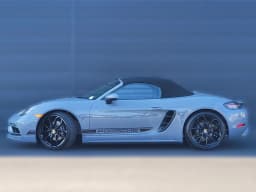 Porsche 718 Boxster Style Edition Roadster 2025 — side view