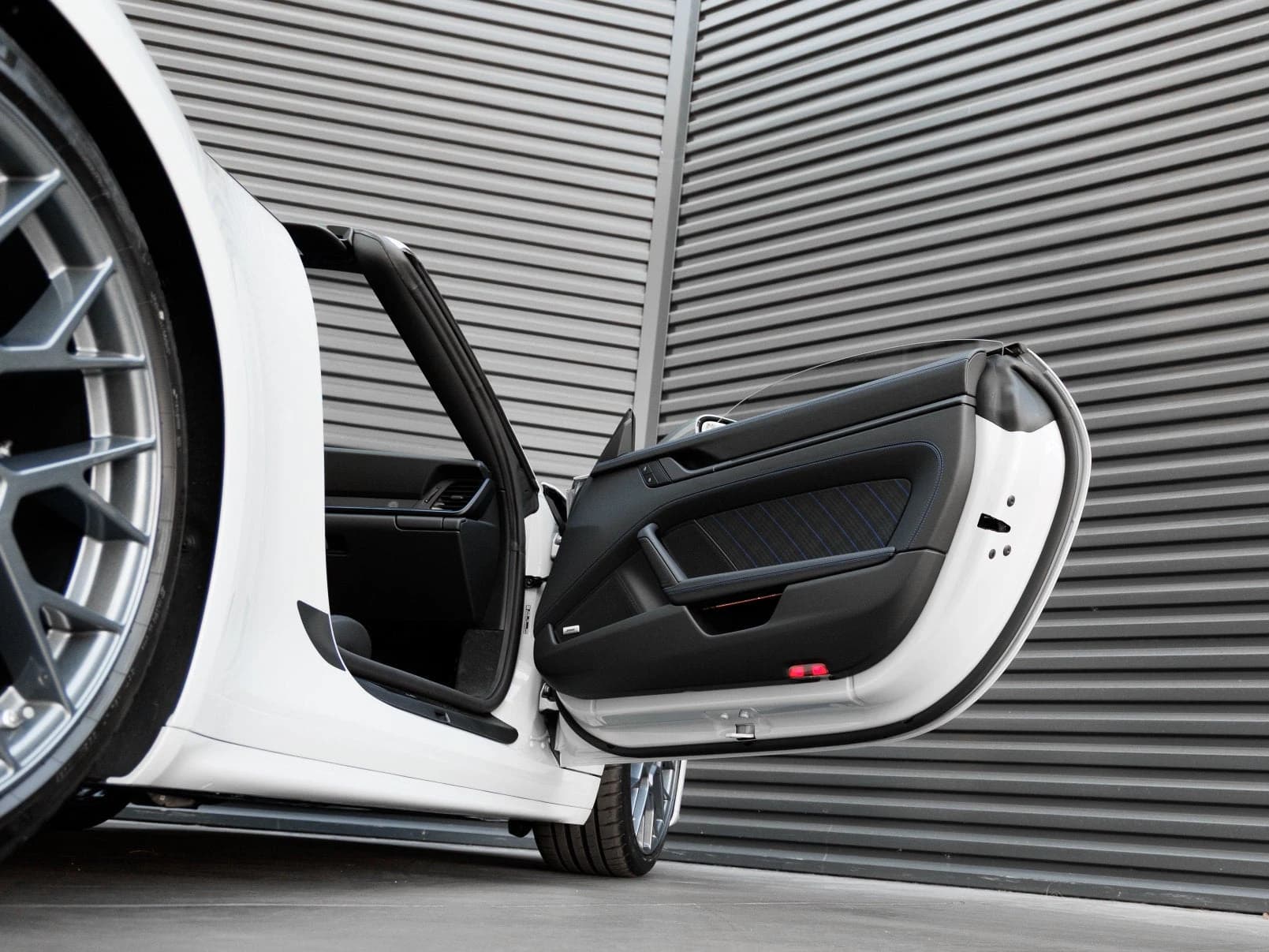 Porsche 911 Carrera T Cabriolet 2026 — side view