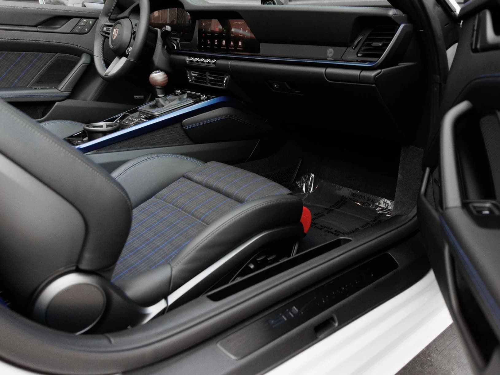 Porsche 911 Carrera T Cabriolet 2026 — side view