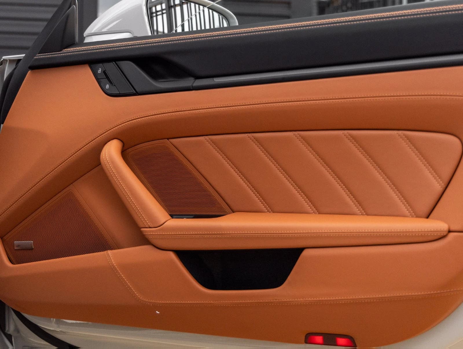 Porsche 911 Carrera Cabriolet 2026 — side view