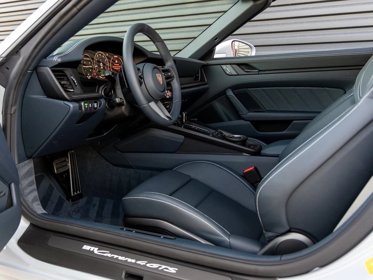 Porsche 911 Carrera 4 GTS Cabriolet 2026 — side view