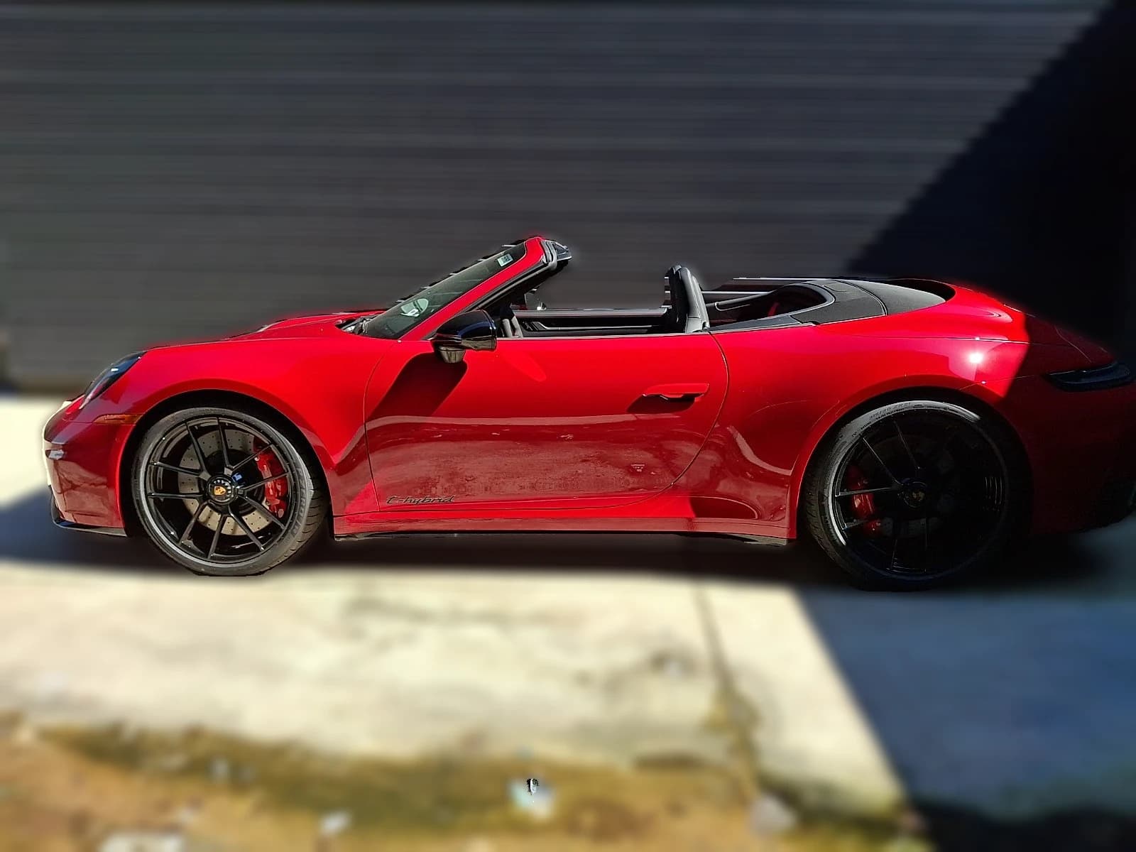 Porsche 911 Carrera 4 GTS Cabriolet 2026 — side view