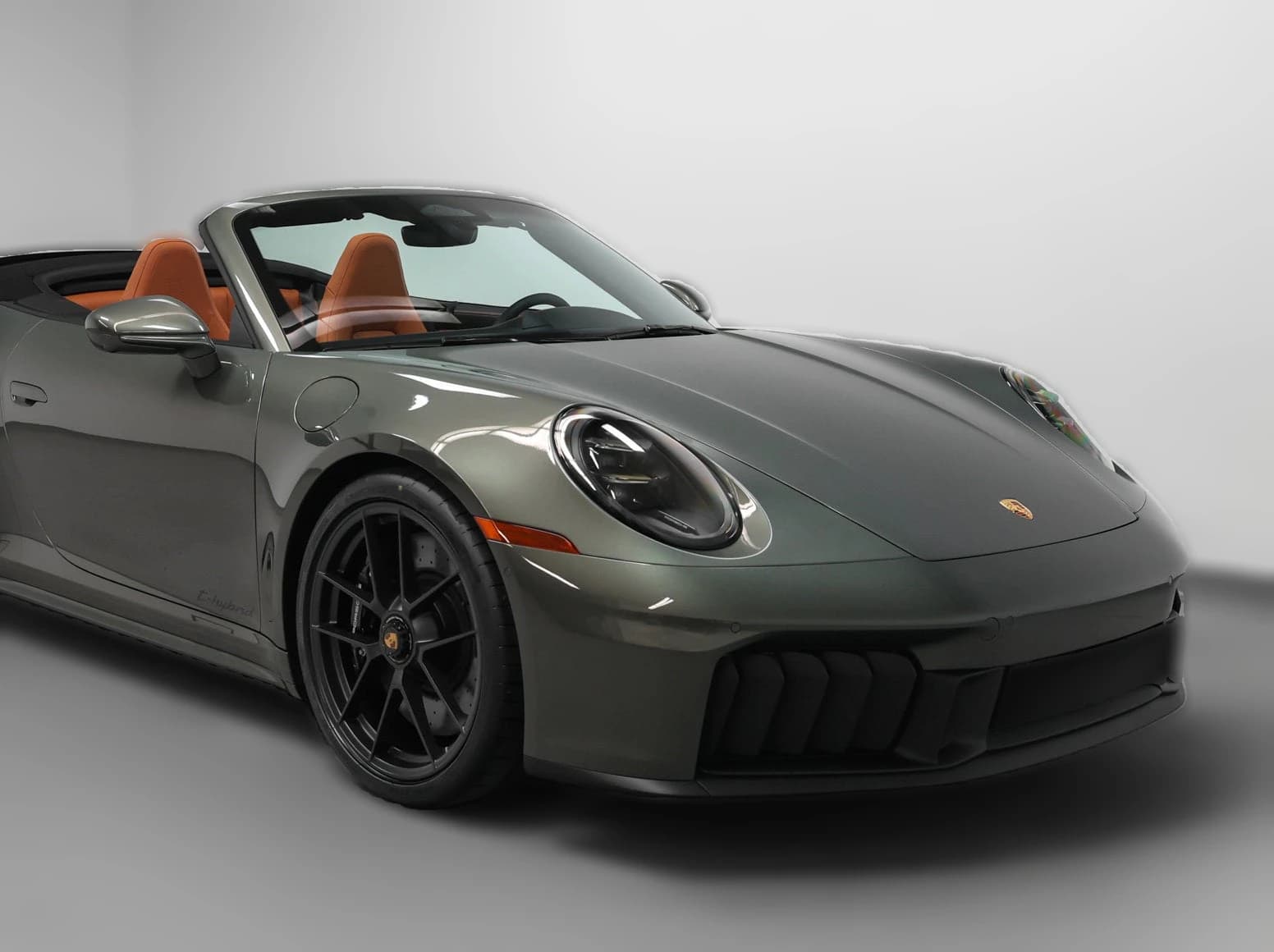 Porsche 911 Carrera GTS Cabriolet 2026 — side view