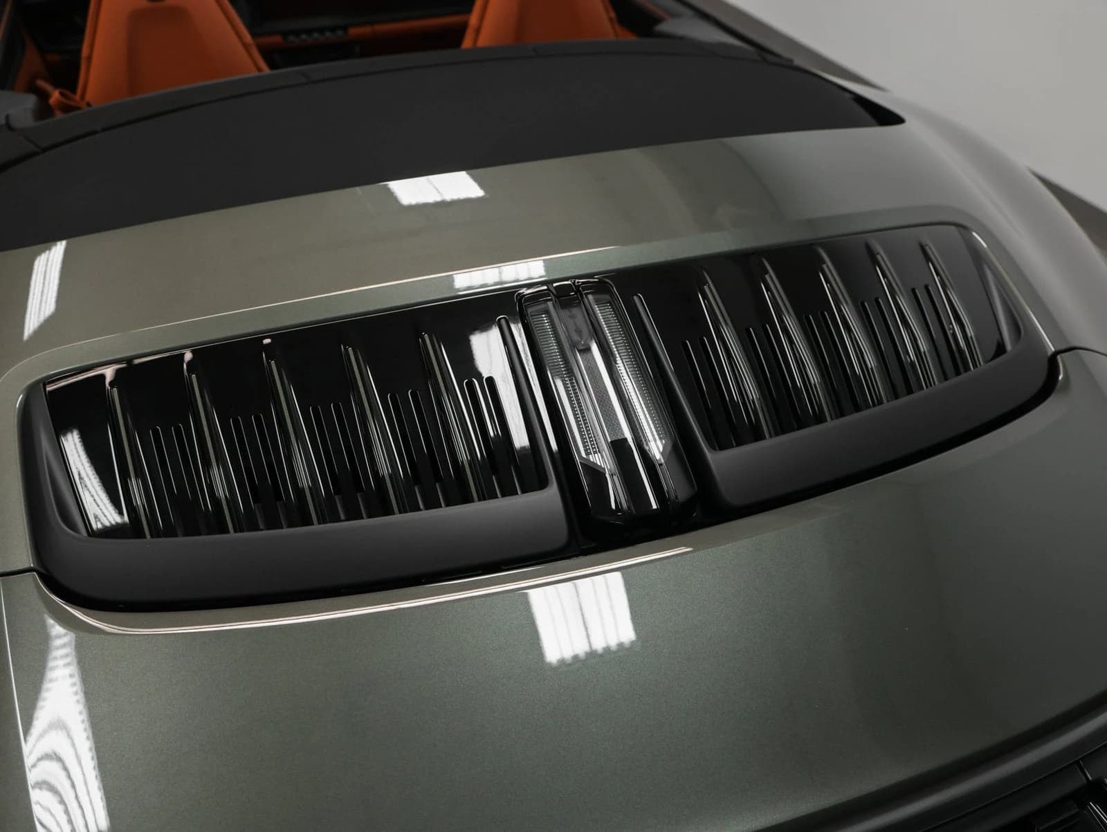 Porsche 911 Carrera GTS Cabriolet 2026 — side view