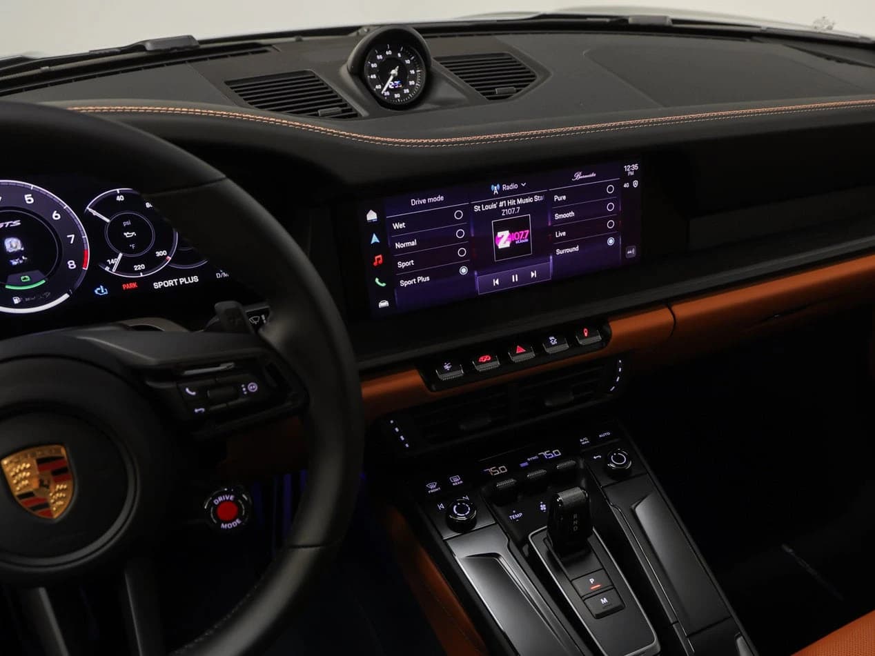 Porsche 911 Carrera GTS Cabriolet 2026 — side view