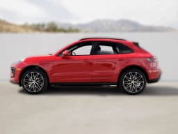Porsche Macan T AWD 2025 — side view