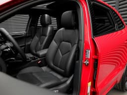 Porsche Macan T AWD 2025 — side view