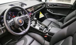 Porsche Macan T AWD 2026 — side view