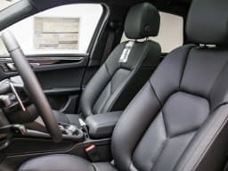 Porsche Macan T AWD 2026 — side view