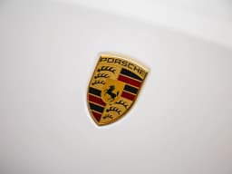 Porsche Macan T AWD 2026 — side view