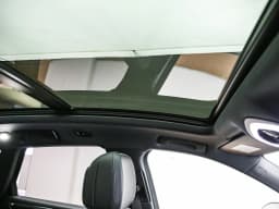 Porsche Macan T AWD 2026 — side view