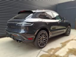 Porsche Macan Base AWD 2026 — side view