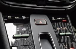 Porsche Macan Base AWD 2026 — side view