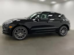 Porsche Macan T AWD 2026 — side view
