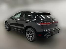 Porsche Macan T AWD 2026 — side view