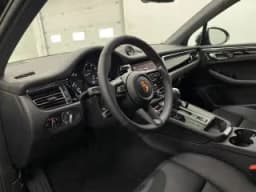 Porsche Macan T AWD 2026 — side view