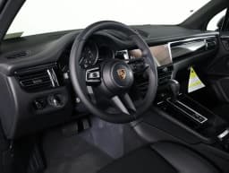 Porsche Macan T AWD 2026 — side view