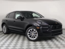 Porsche Macan T AWD 2026 — side view