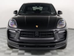 Porsche Macan T AWD 2026 — side view